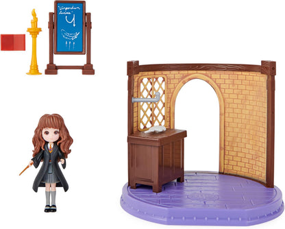 Harry Potter Wizarding World, Magical Minis Charms Classroom